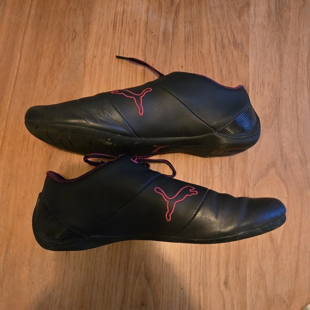 Puma Navy Blue and Pink Driving Shoes Size 9.5